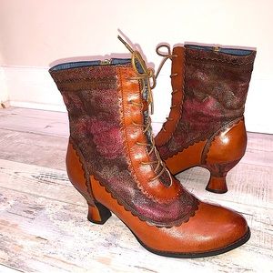 L’Artiste Bewitch Victorian Style Zip Up Floral Ankle Boot - Brown Size 10/41